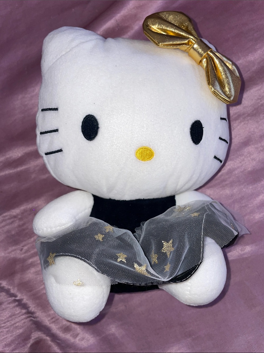 Hello Kitty Plush 🖤